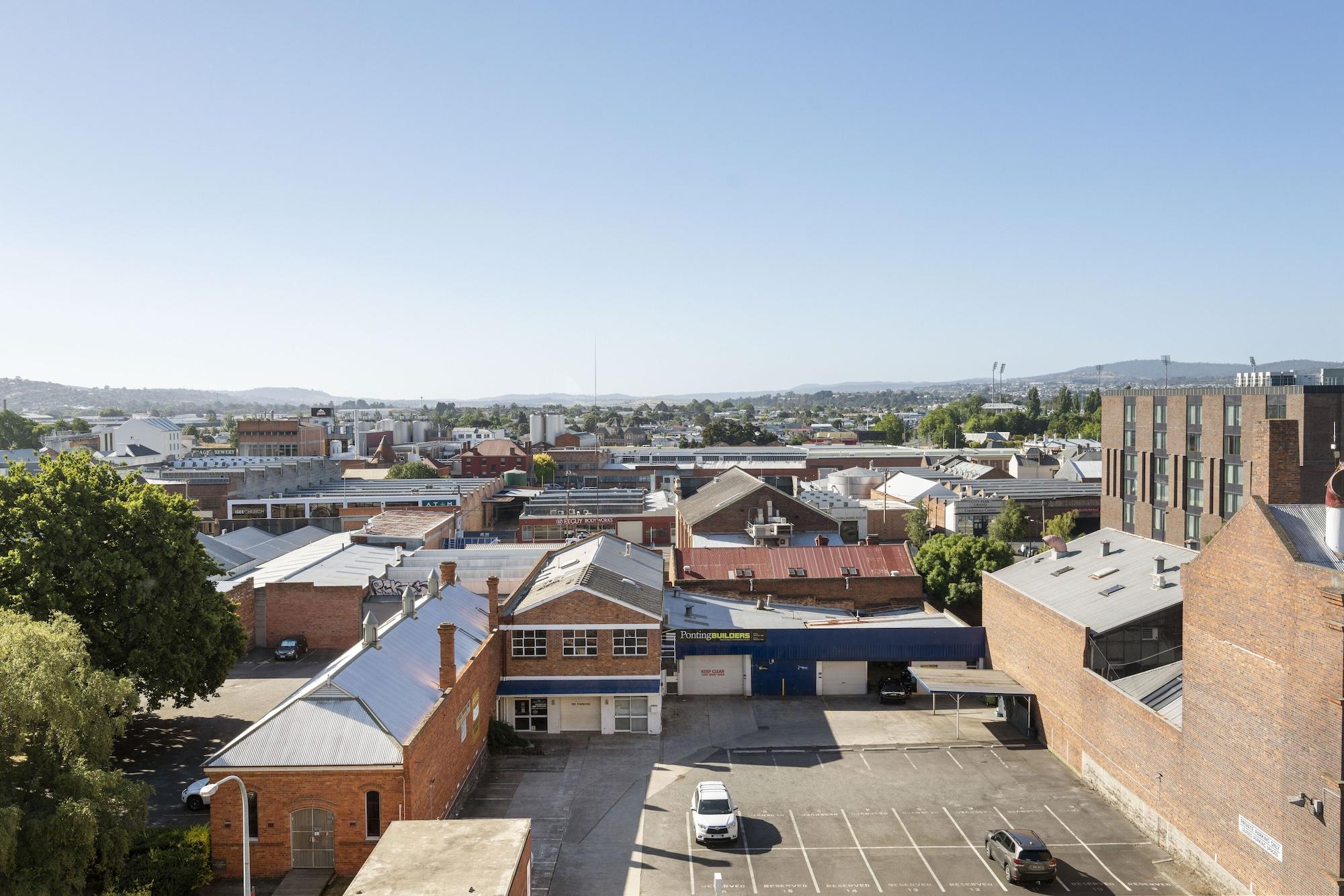 Hotel Grand Chancellor Launceston Exterior photo