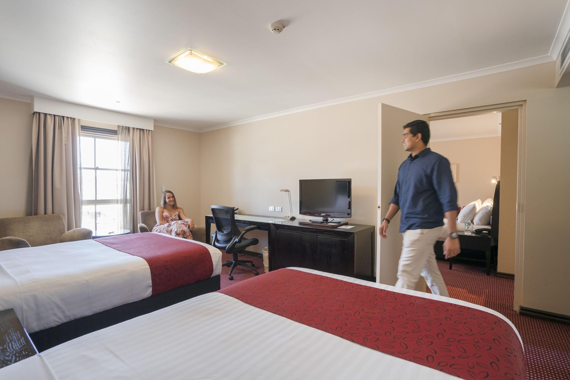 Hotel Grand Chancellor Launceston Exterior photo