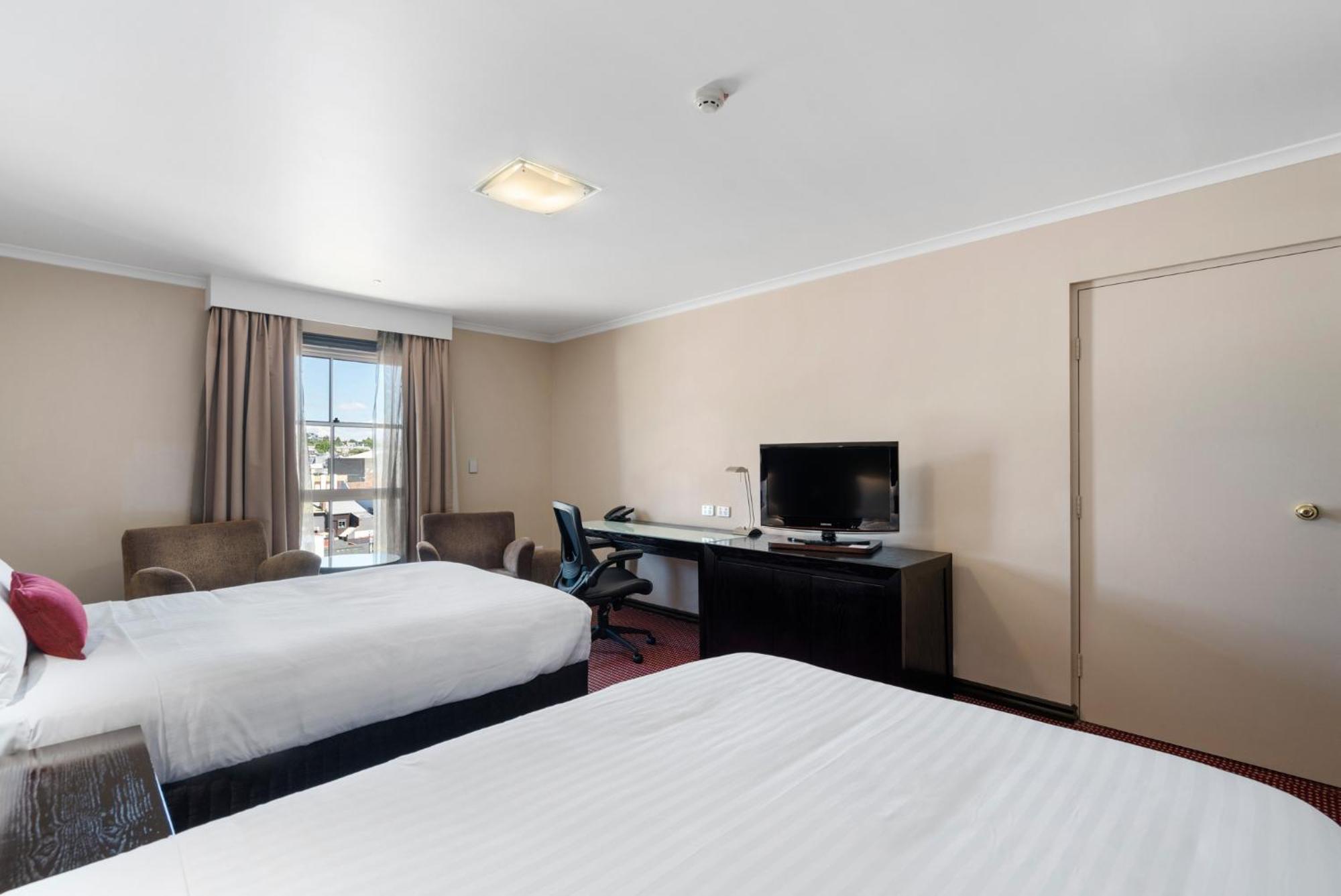 Hotel Grand Chancellor Launceston Room photo
