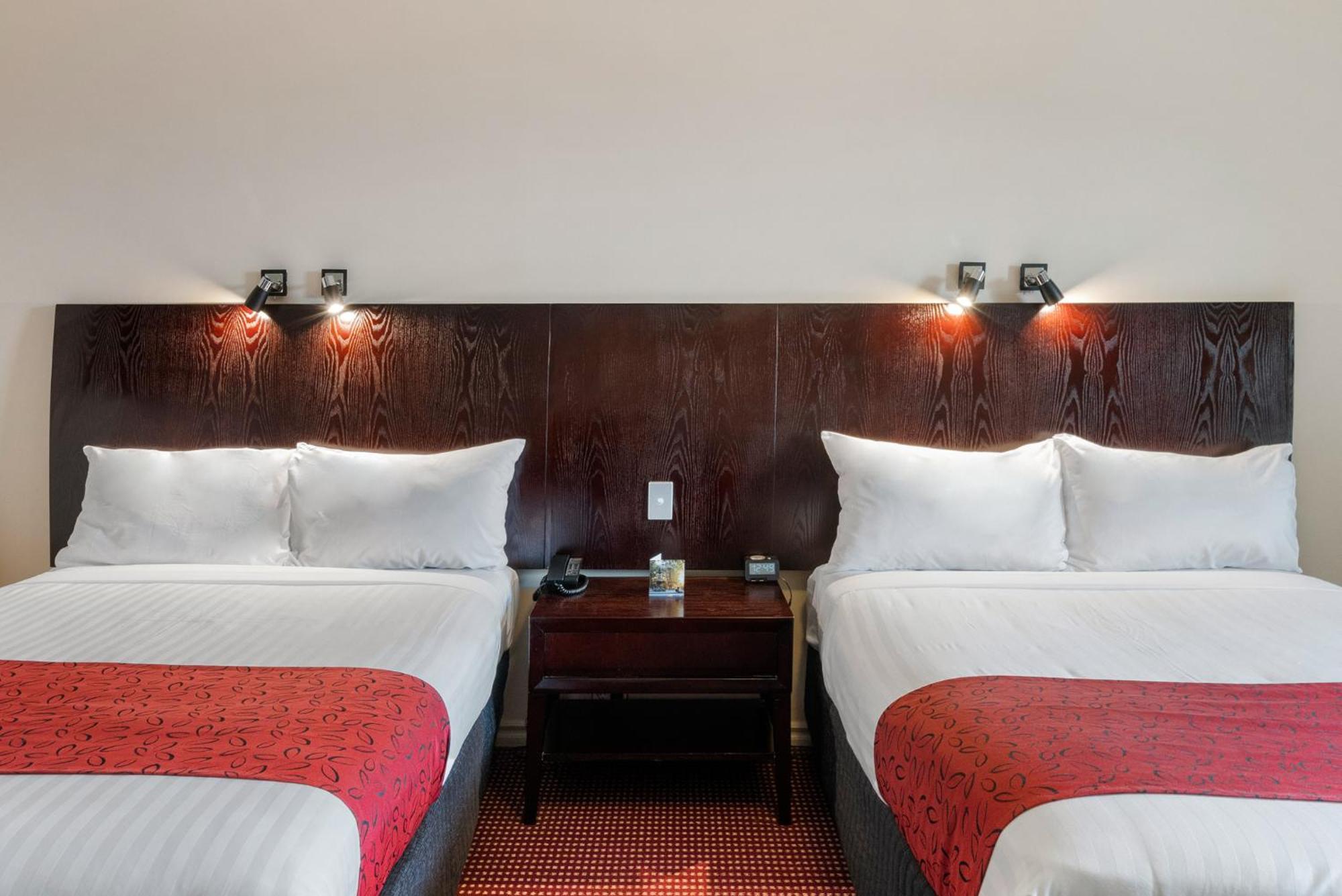 Hotel Grand Chancellor Launceston Room photo